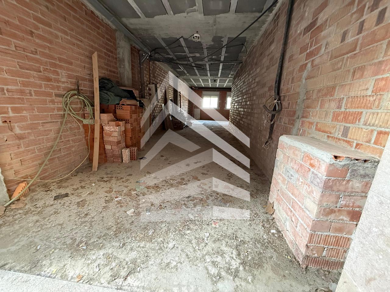 locales-comerciales en navarcles · carrer-ample-08270 48900€