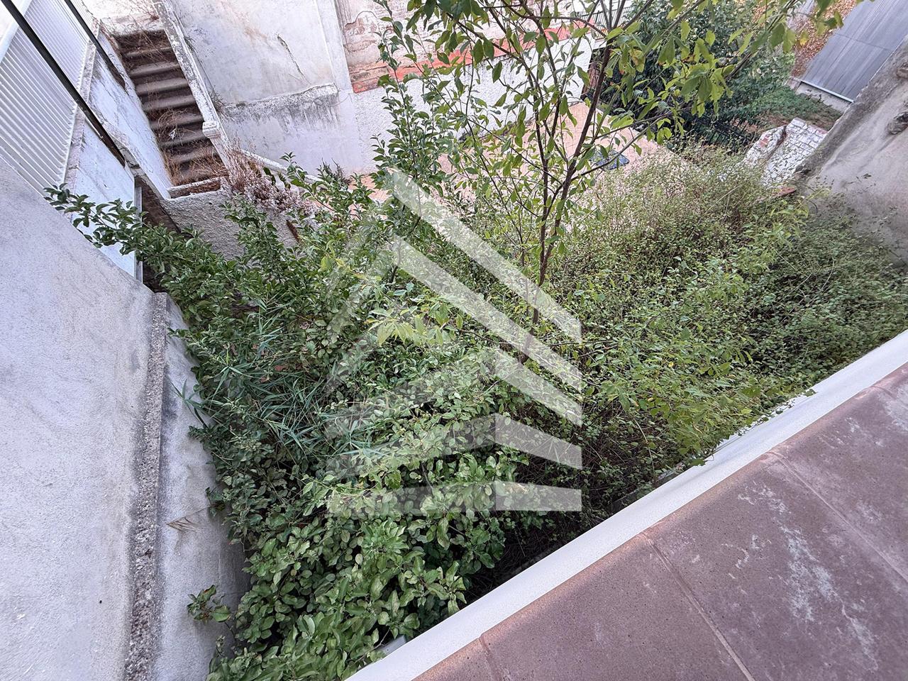locales-comerciales en navarcles · carrer-ample-08270 48900€
