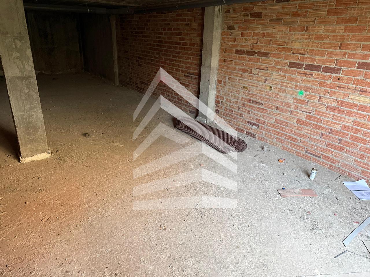 locales-comerciales en navarcles · carrer-ample-08270 48900€