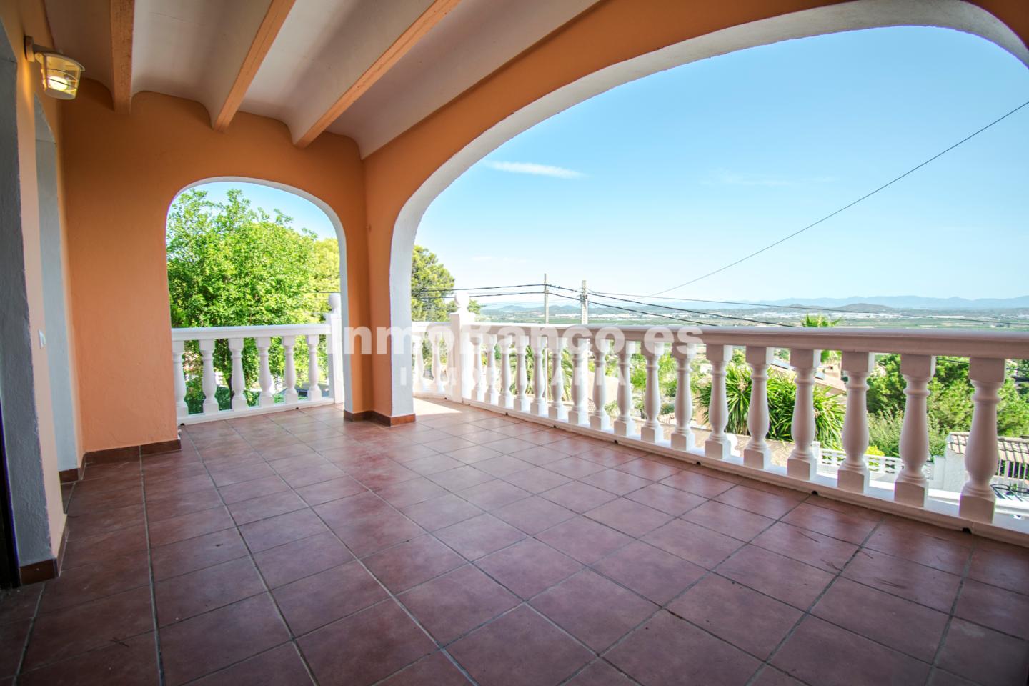 Casa / chalet en Chiva, Valencia de 173 m2