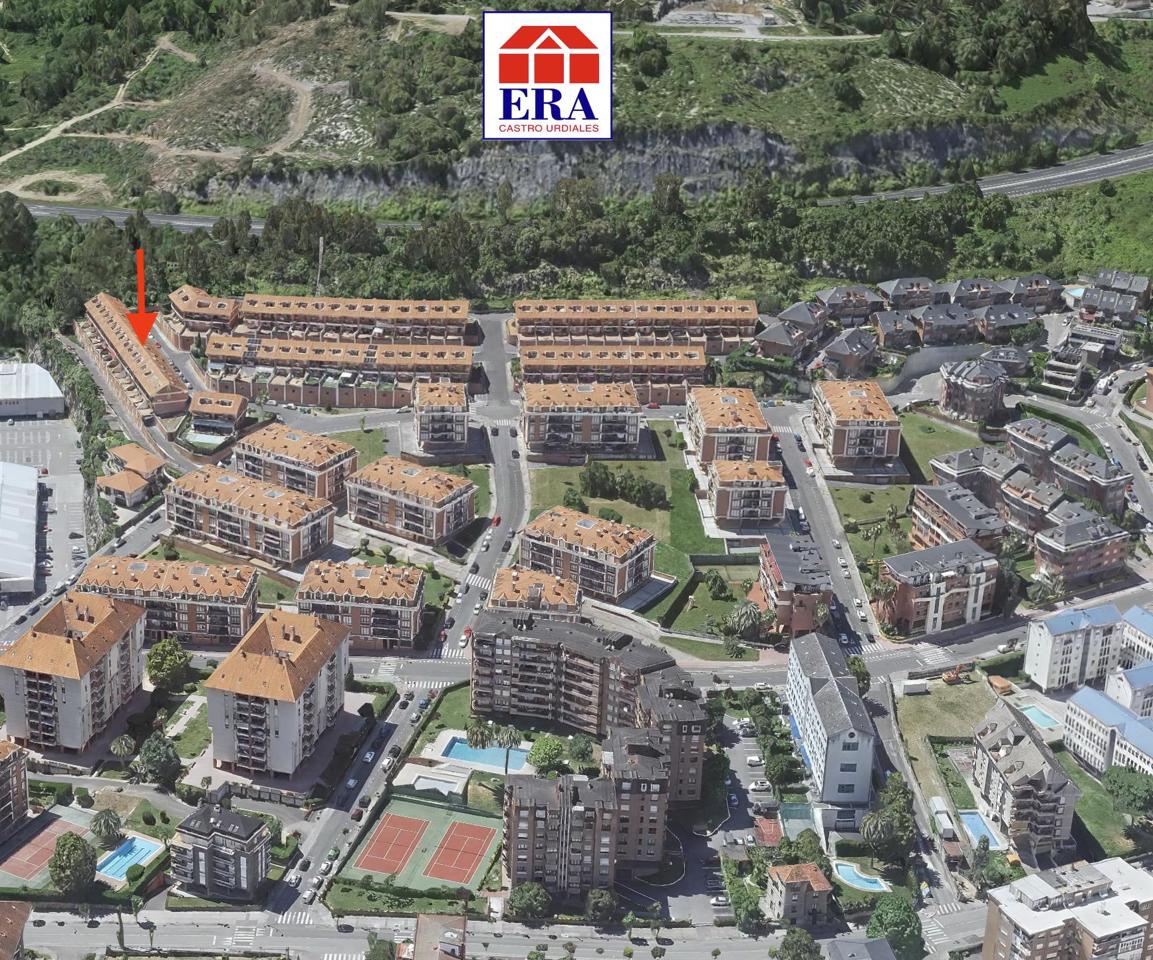 Piso en Avenida Andrés de la Llosa, Castro-Urdiales, Cantabria de 89 m2