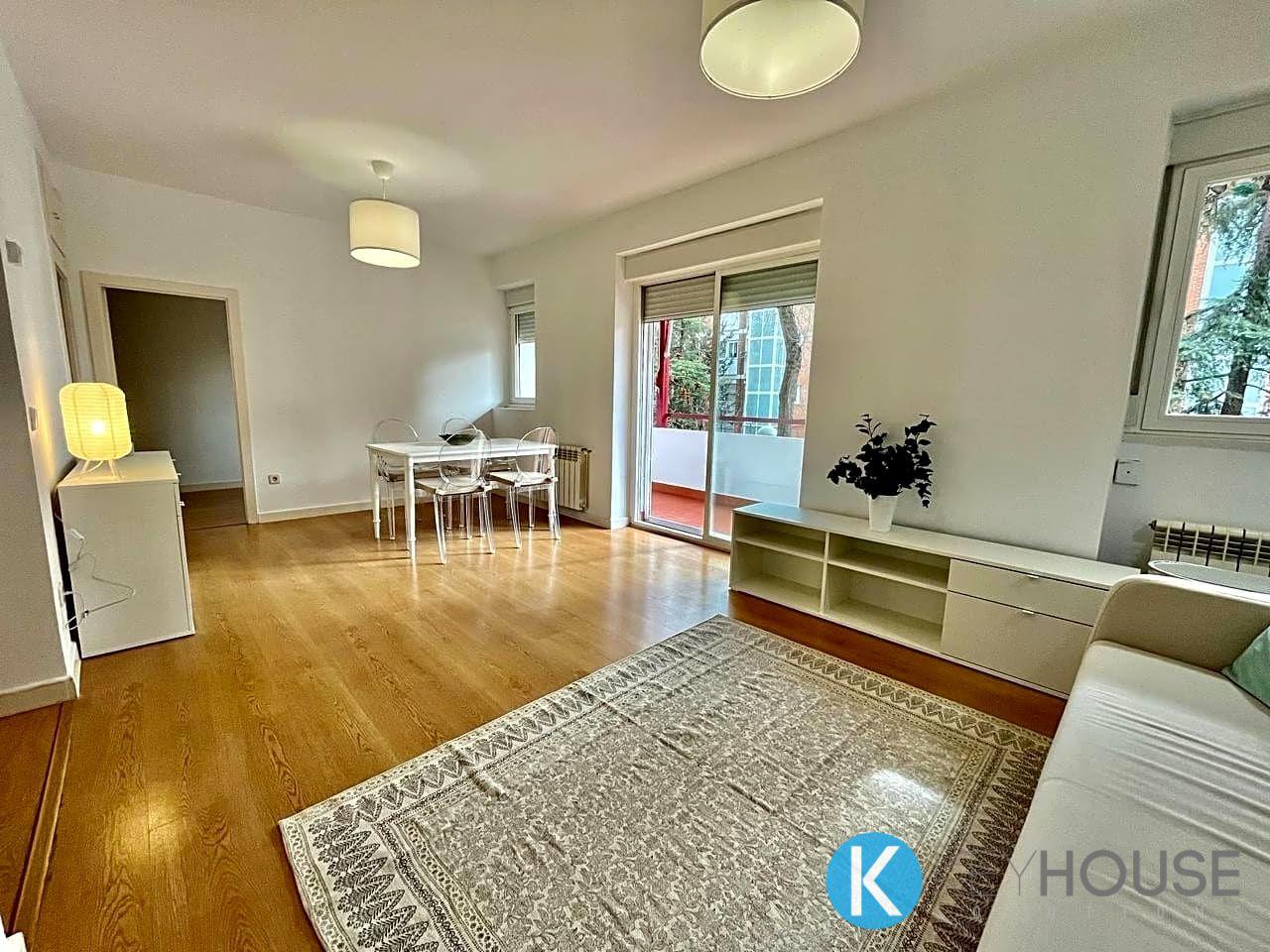Piso en Calle de Sorzano, Madrid, Madrid de 60 m2