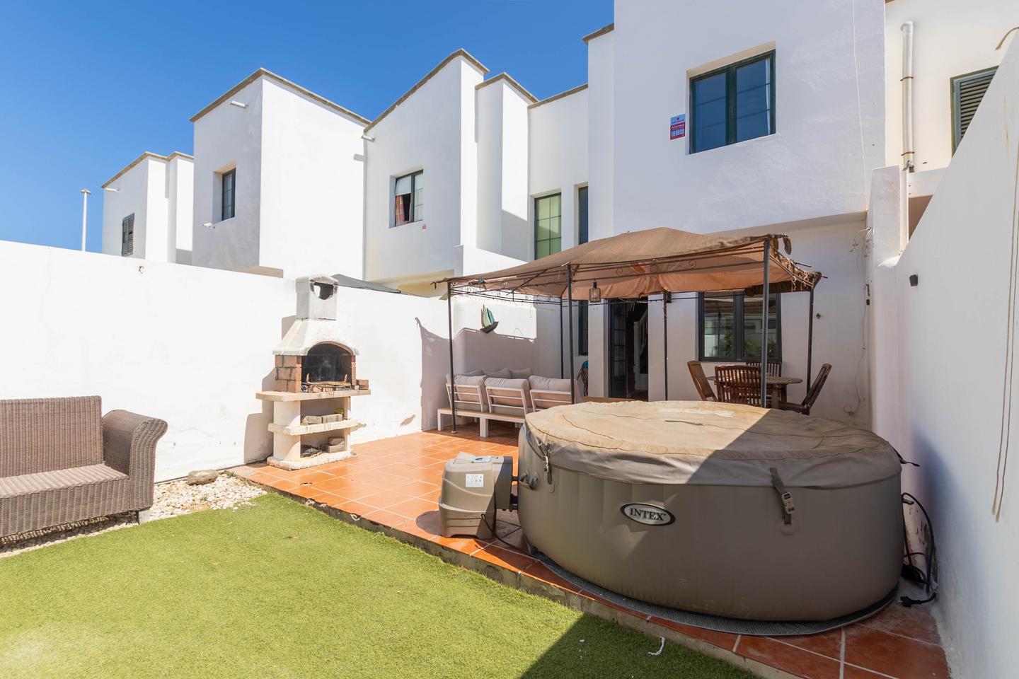 Cosy 2 Bed Duplex With South Facing Terrace
