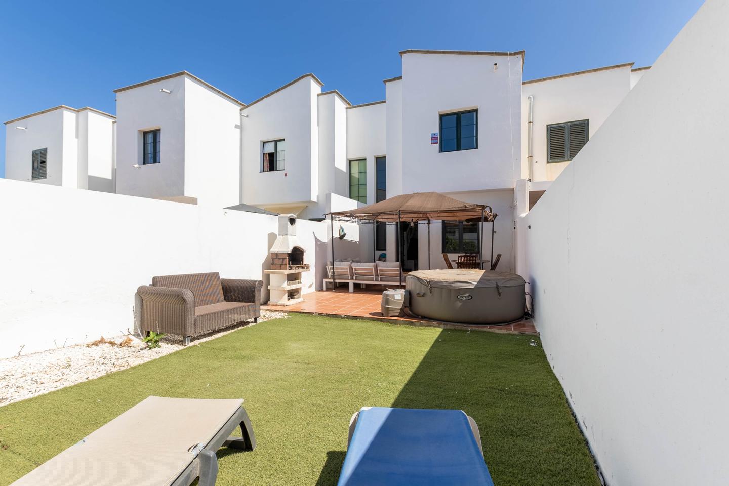 Cosy 2 Bed Duplex With South Facing Terrace
