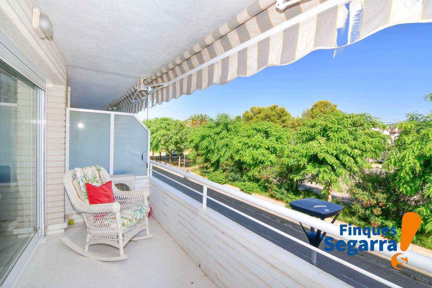 Flat in Carrer Olot, Roda de Berà, Tarragona of 61 m2