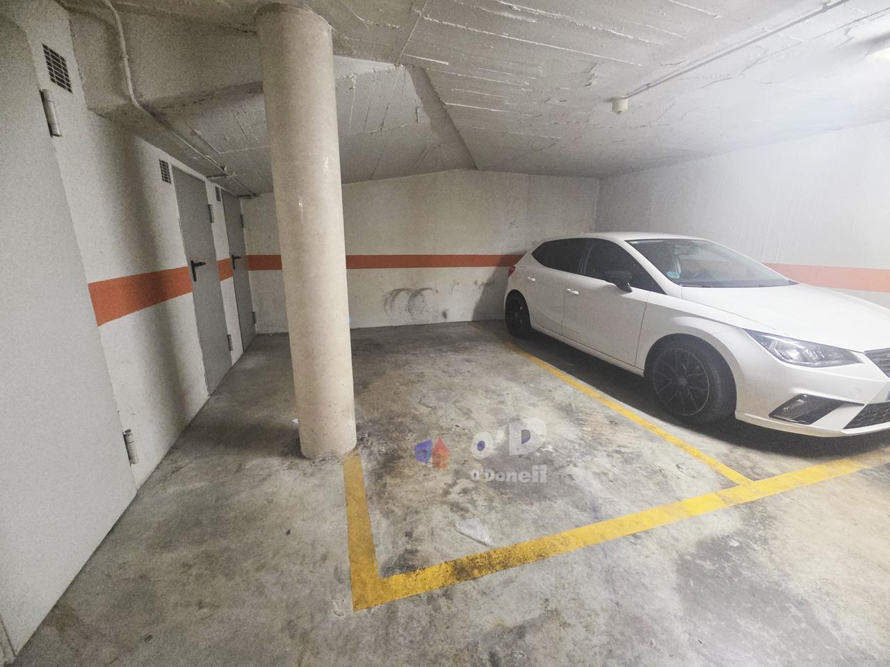 Plaza de parking en Carrer Joan Bardina, Sant Boi de Llobregat, Barcelona de 8 m2
