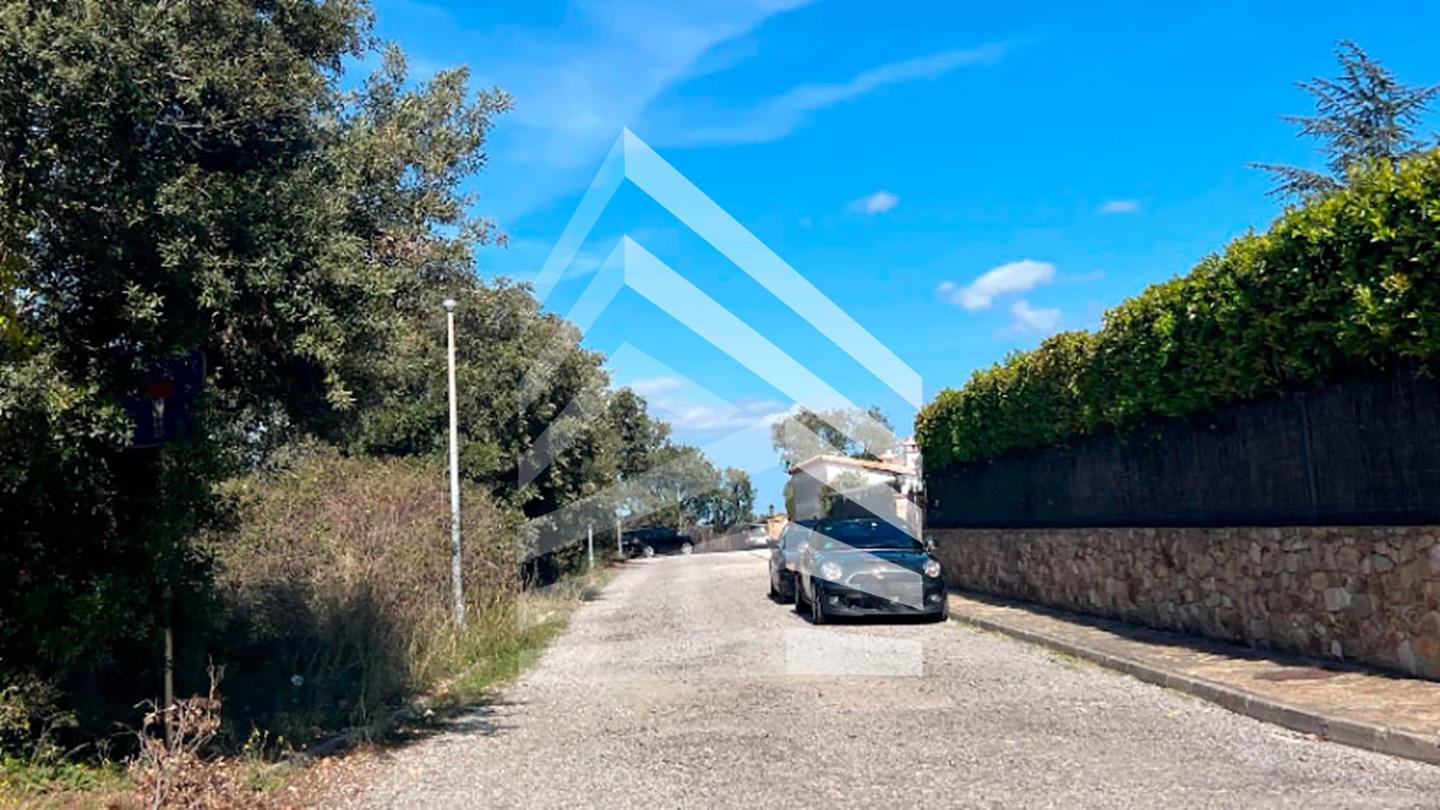 terrenos en castell-d'aro · carrer-de-la-papallona-17249 878000€