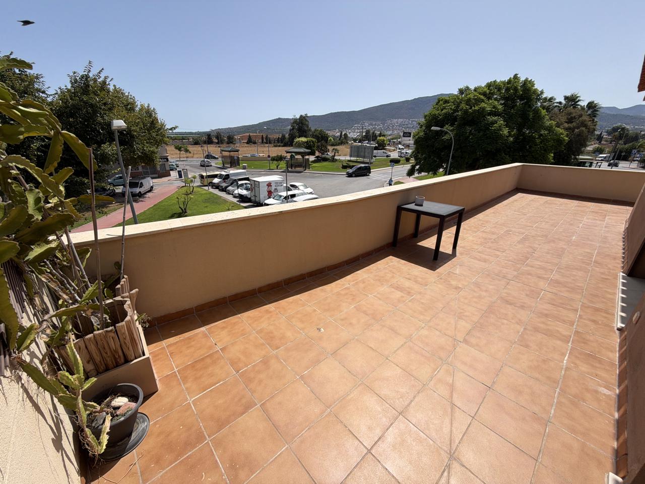 Piso en venta  El Peñón, Málaga  27/32