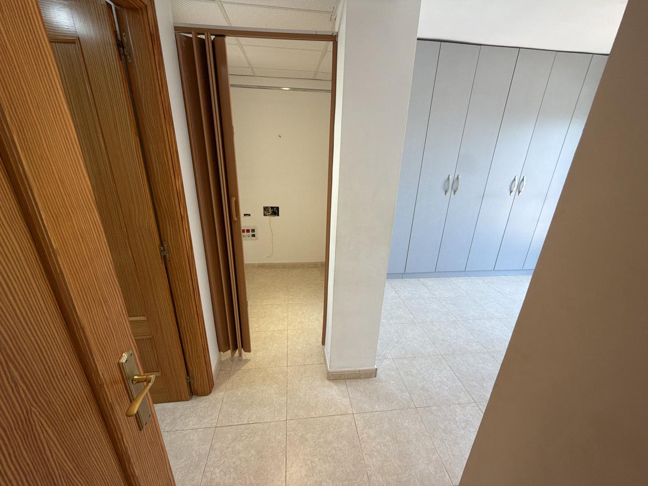 Piso en venta  El Peñón, Málaga  18/32