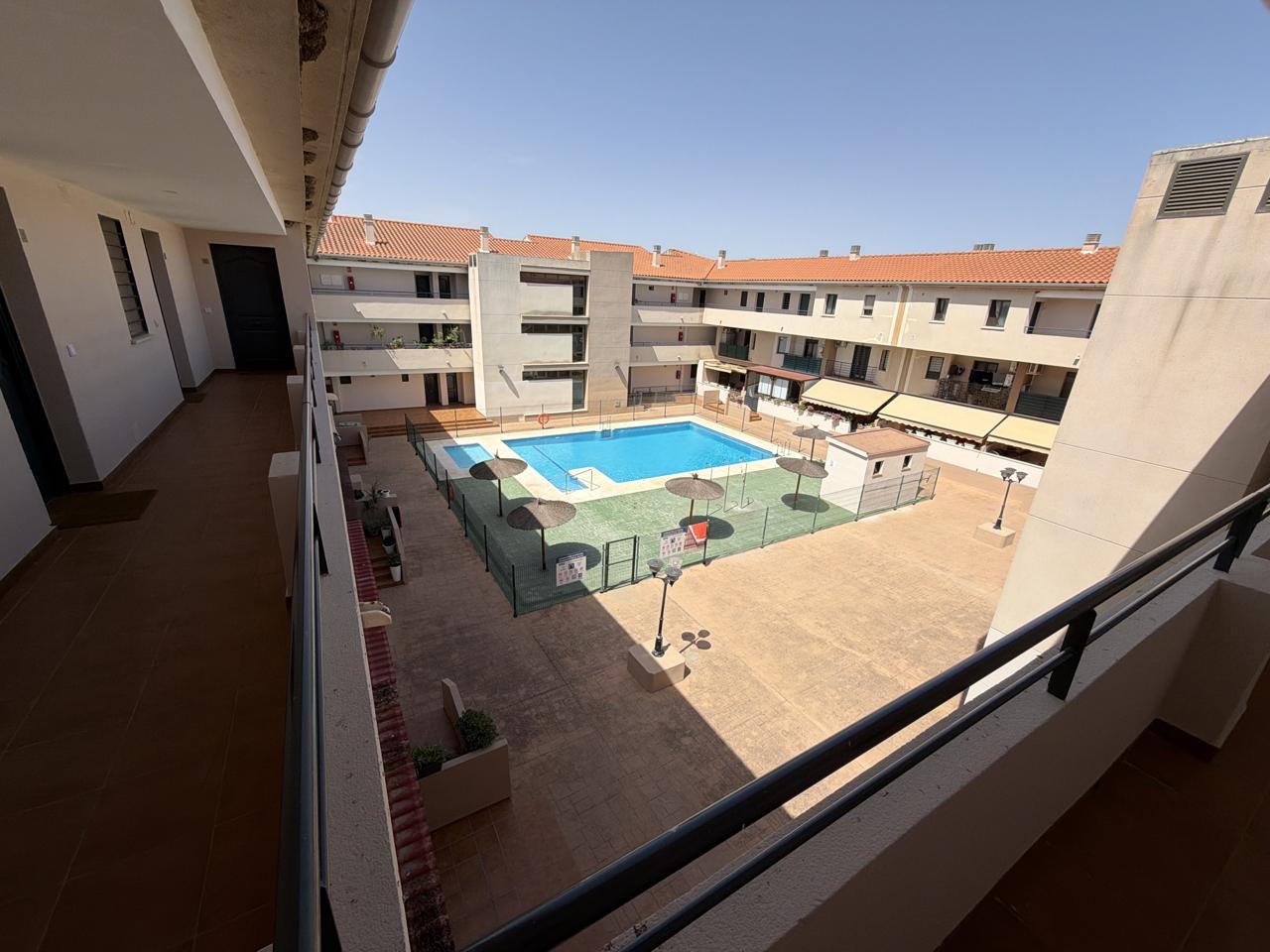 Piso en venta  El Peñón, Málaga  2/32