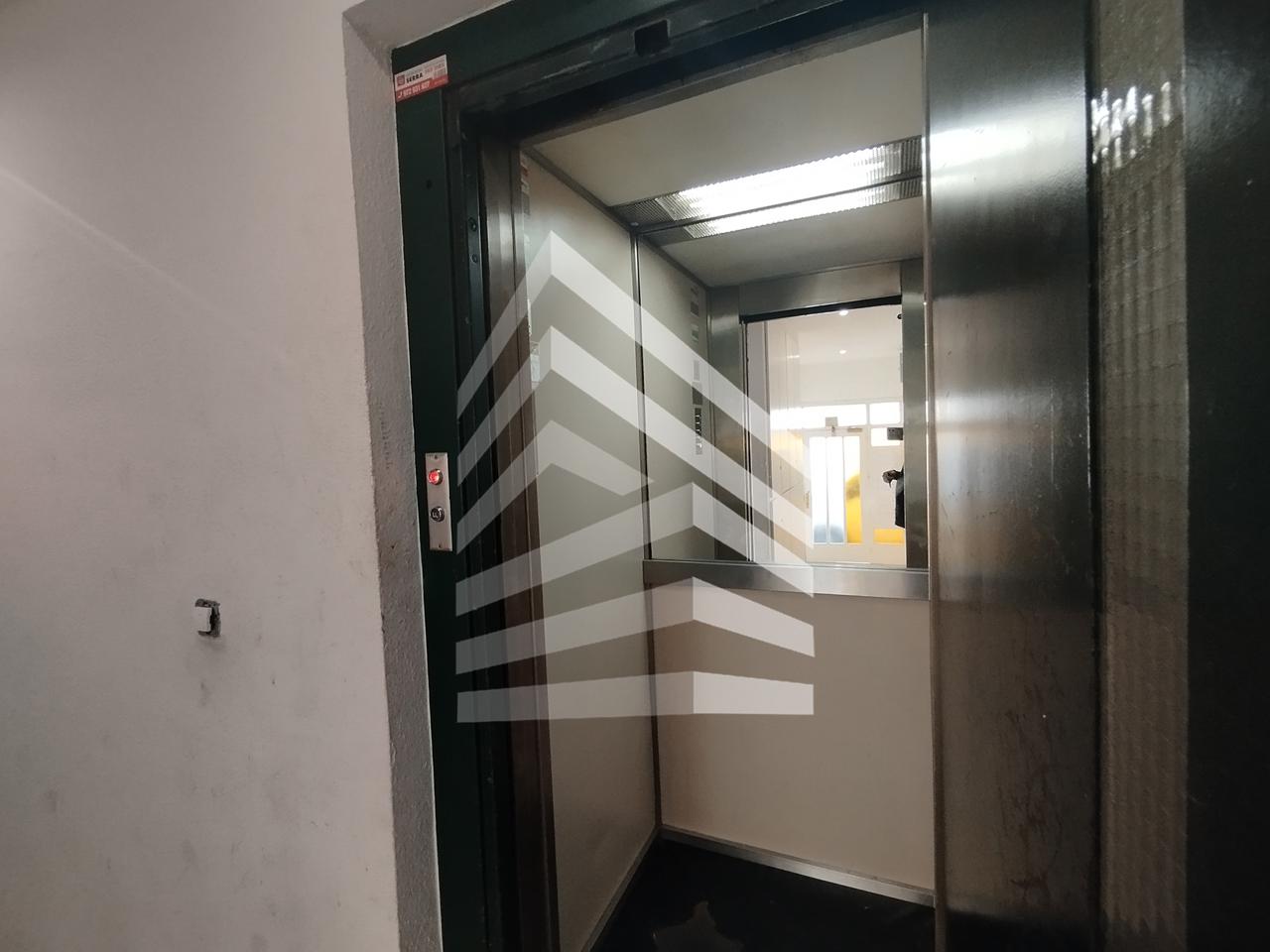 pisos en girona · carrer-del-montseny-17006 87160€