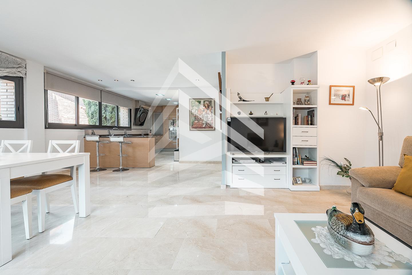 villas en sant-just-desvern · carrer-cacadors-08960 €