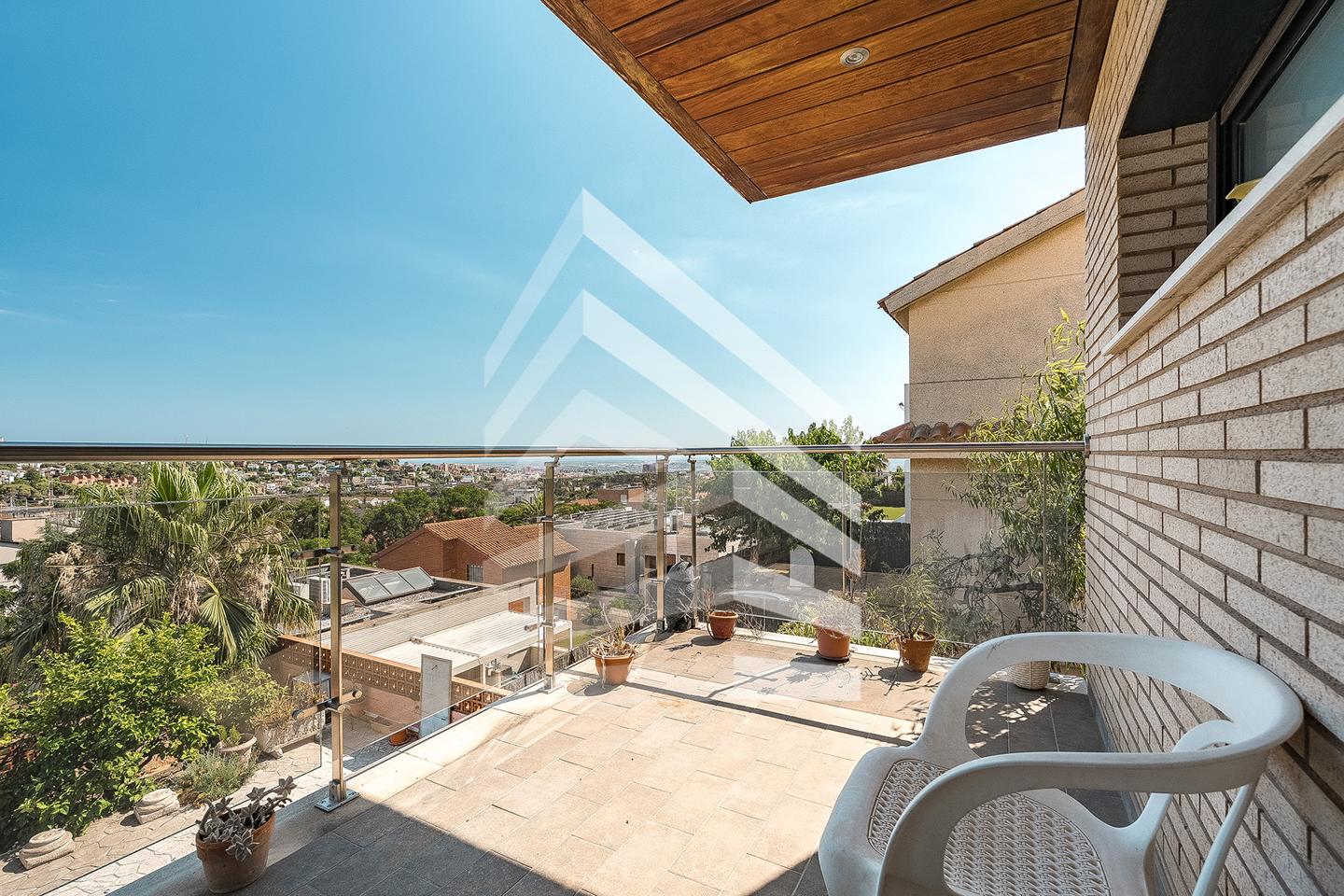 villas en sant-just-desvern · carrer-cacadors-08960 €