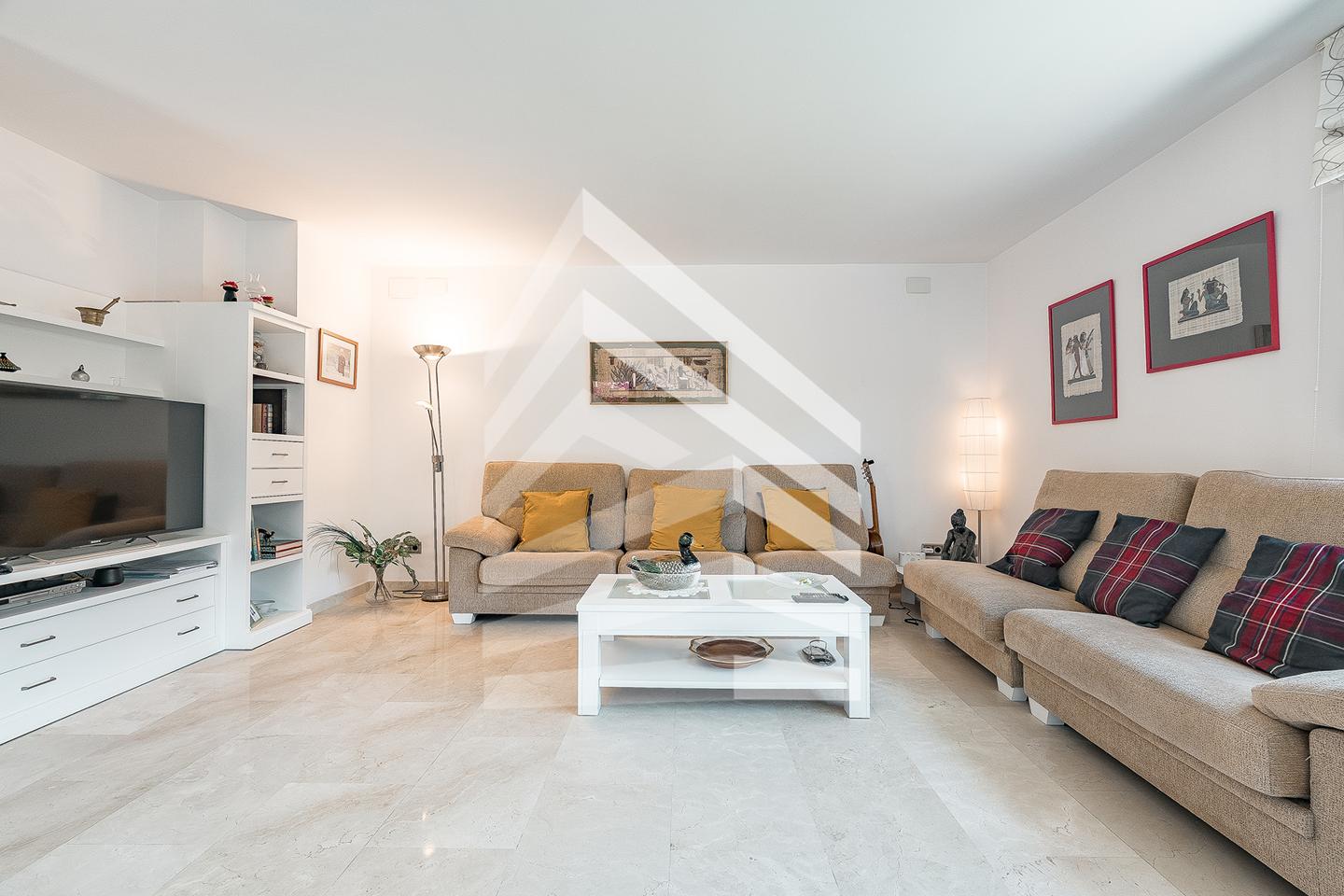 villas en sant-just-desvern · carrer-cacadors-08960 €