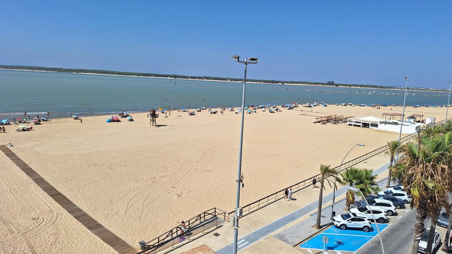 Apartamento en 1º linea de playa con vistas al mar. 3