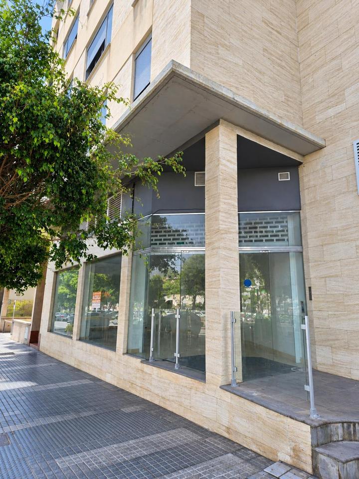 Local en Avenida Pintor Felo Monzón 41, Las Palmas de Gran Canaria, Las Palmas de 90 m2