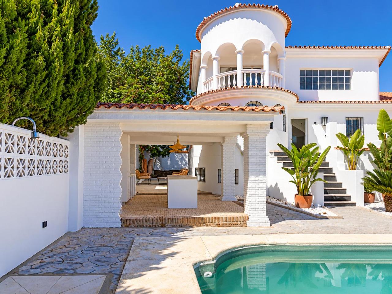 Casa / chalet en Calle Febrero, Benalmádena, Málaga de 265 m2