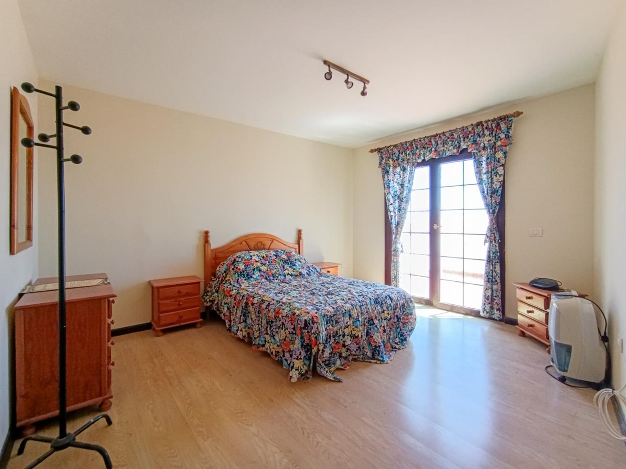 Piso en Calle Benítez de Lugo, Villa de Arico, Santa Cruz de Tenerife de 168 m2