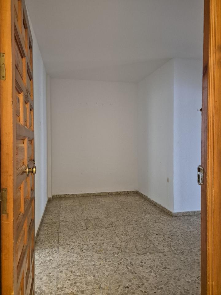 Piso en Calle Catalina Marín, Lucena, Córdoba de 156 m2