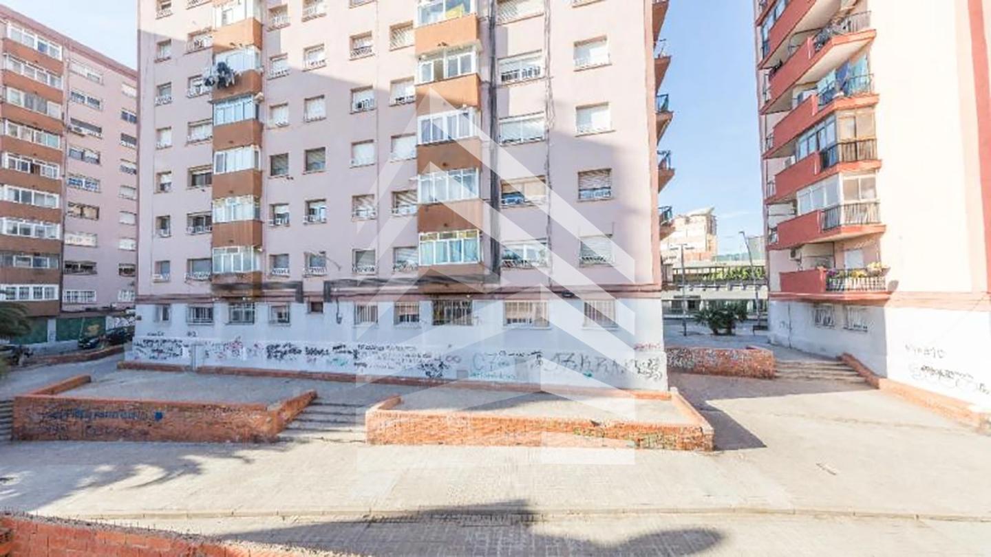 atico en santa-coloma-de-gramenet · carrer-pintor-rosales-08913 263350€