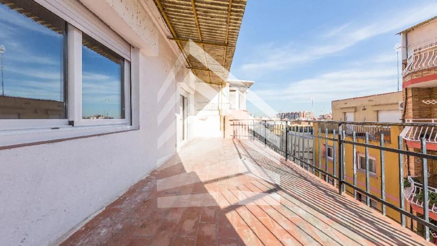 atico en santa-coloma-de-gramenet · carrer-pintor-rosales-08913 263350€