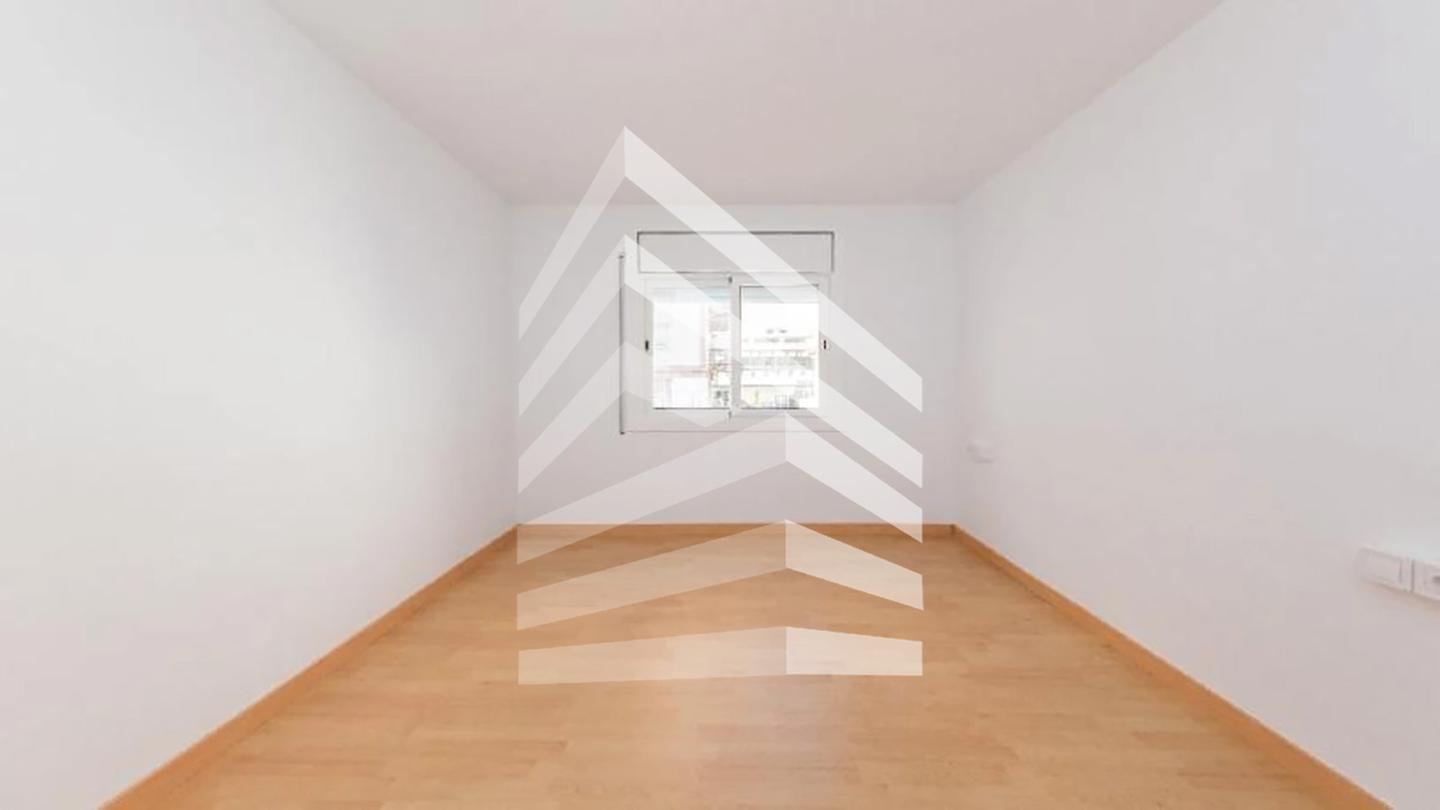 atico en santa-coloma-de-gramenet · carrer-pintor-rosales-08913 263350€