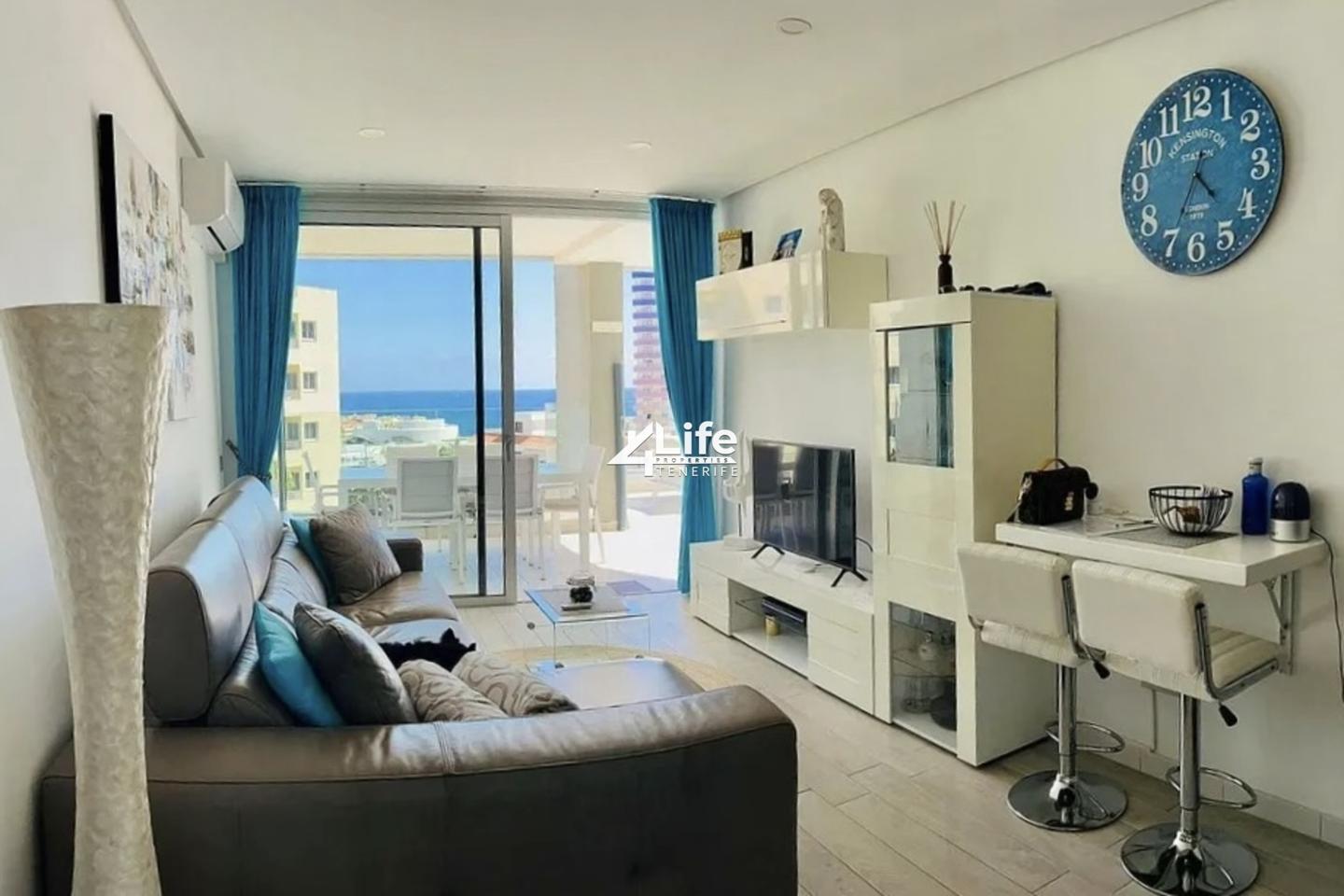 Piso en Calle Aljibe, Playa Paraiso, Adeje de 118 m2