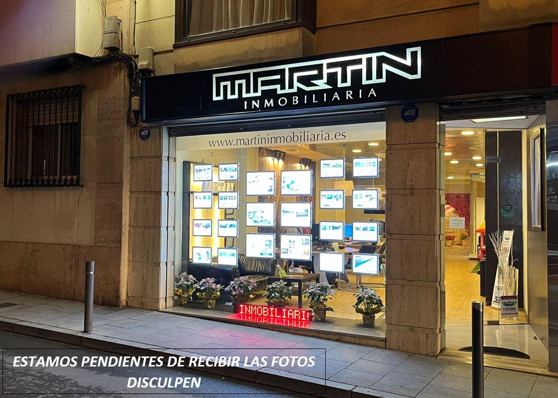 Terreno en Calle Coral Lucentina, Lucena, Córdoba de 250 m2