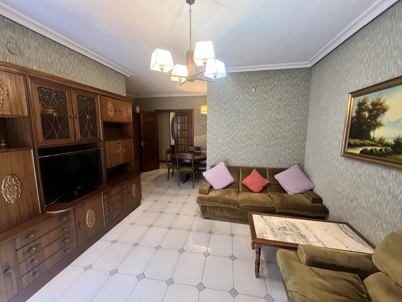 Piso en Calle Berrozana, Plasencia, Cáceres de 111 m2