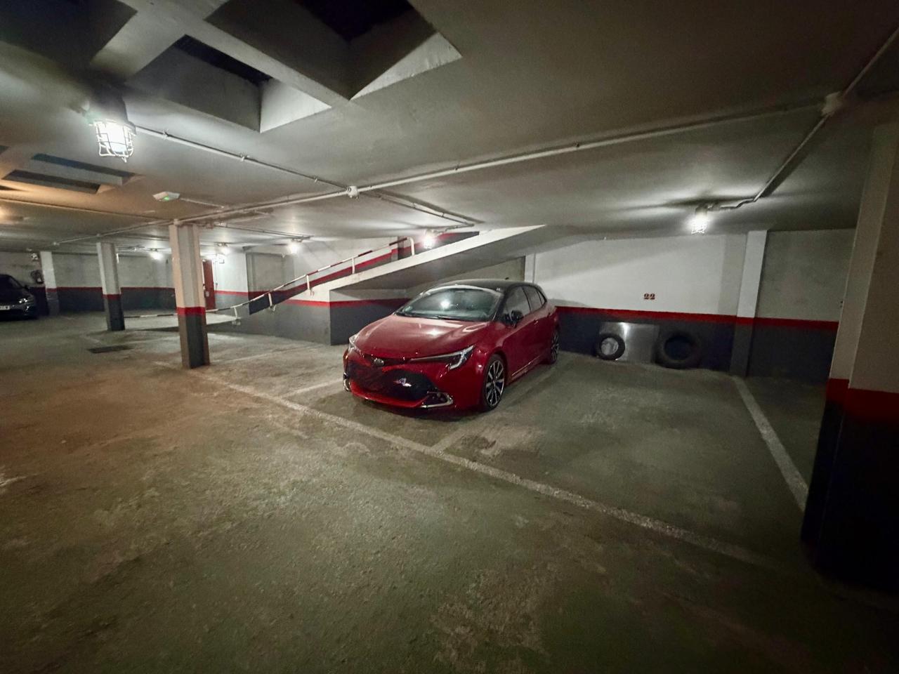 plaza-de-parking en montcada-i-reixac · montcada-centro 22000€