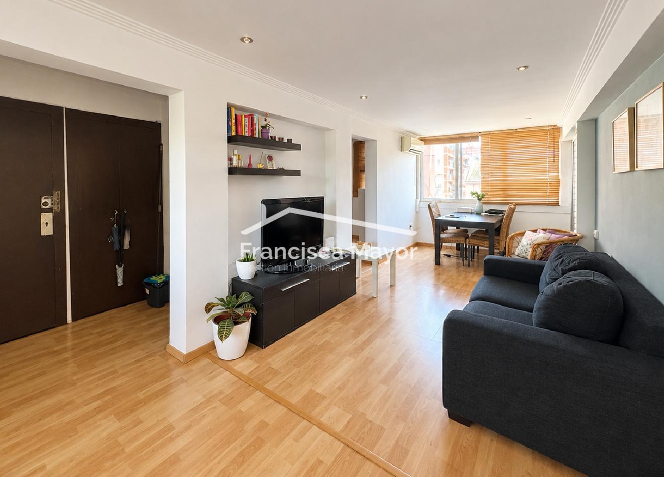 Piso en Carrer de l'Actor Mauri, València, Valencia de 86 m2