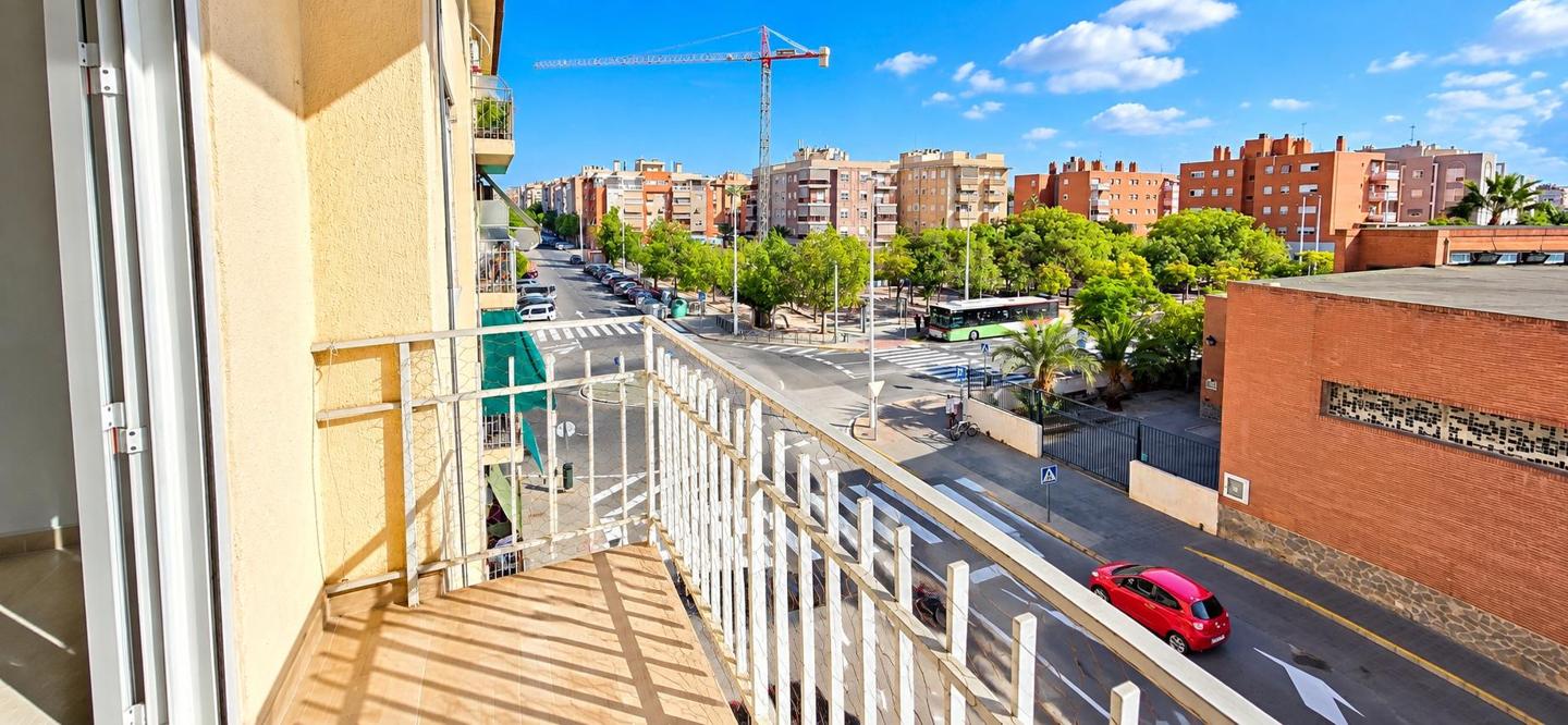 Piso en San Antón, Elx, Alicante de 66 m2
