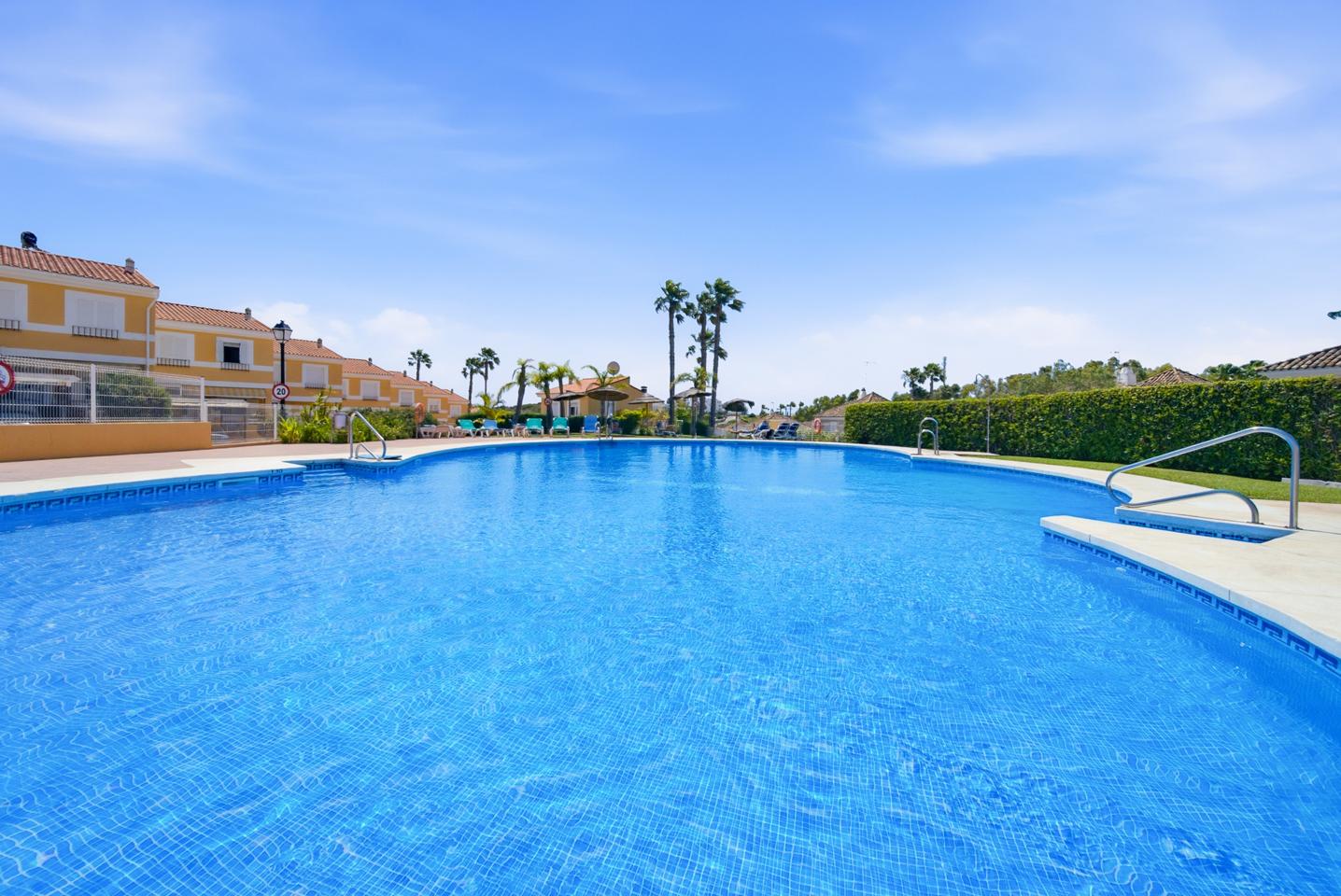 foto de VIVIENDA UNIFAMILIAR EN URB. VILLAS DEL GOLF, MANILVA