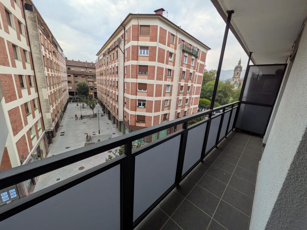 piso en amorebieta · abasolo-apezpiku-48340 280000€