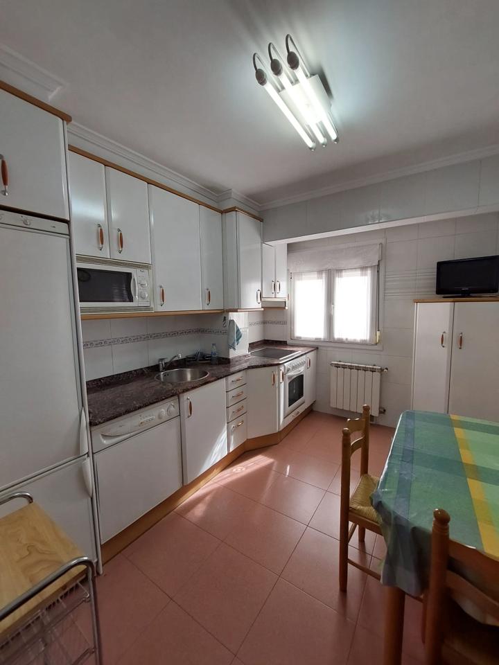 piso en amorebieta · abasolo-apezpiku-48340 280000€