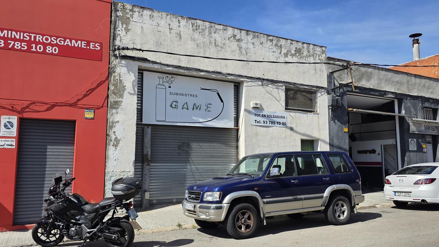 Nave industrial en Carrer de l'Ebre, Terrassa, Barcelona de 192 m2