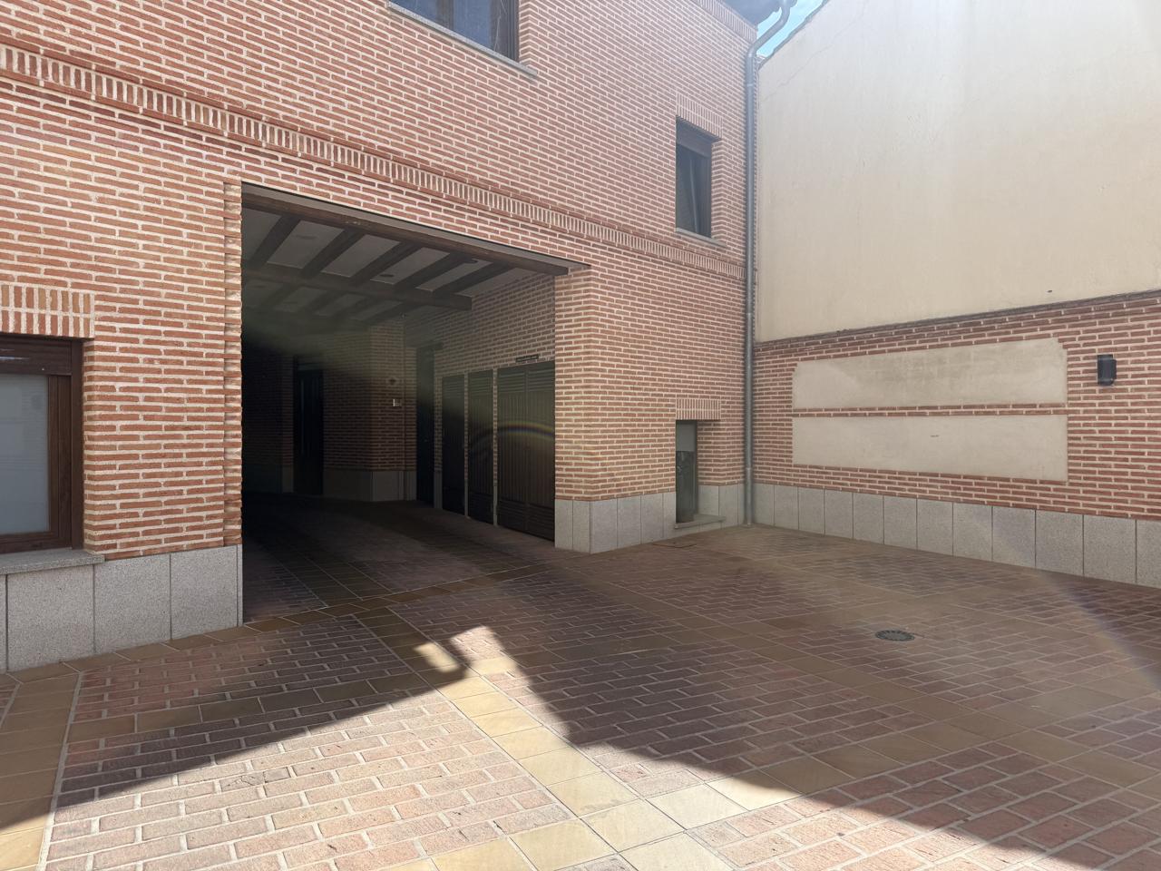 Plaza de parking en Calle de la Libertad, Navalcarnero, Madrid de 12 m2