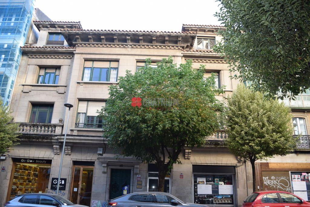 Edificio en Rúa do Hórreo, Santiago de Compostela, A Coruña de 1219 m2