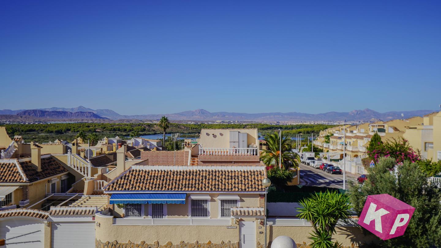Casa / chalet en Avinguda del Carabasí, Gran Alacant, Alicante de 84 m2
