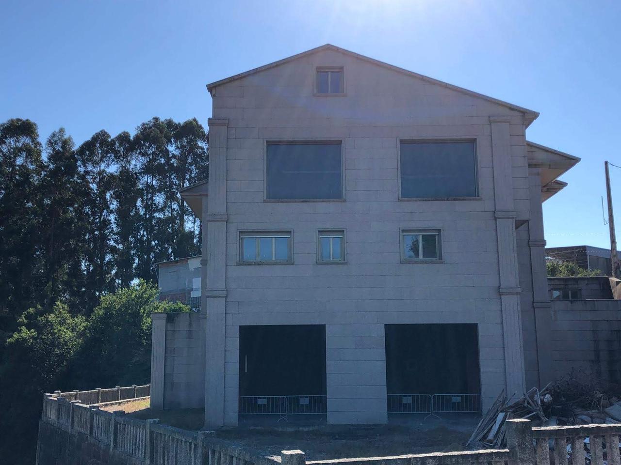 Edificio en Bretoña 2, Curro , Barro Pontevedra, Bretoña, Pontevedra de 2506 m2