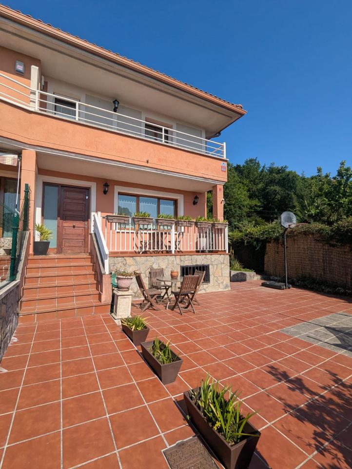 casa--chalet en amorebieta · aita-roman-urtiaga-48340 649000€