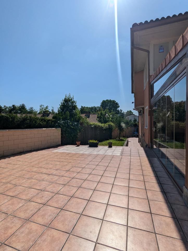 casa--chalet en amorebieta · aita-roman-urtiaga-48340 649000€