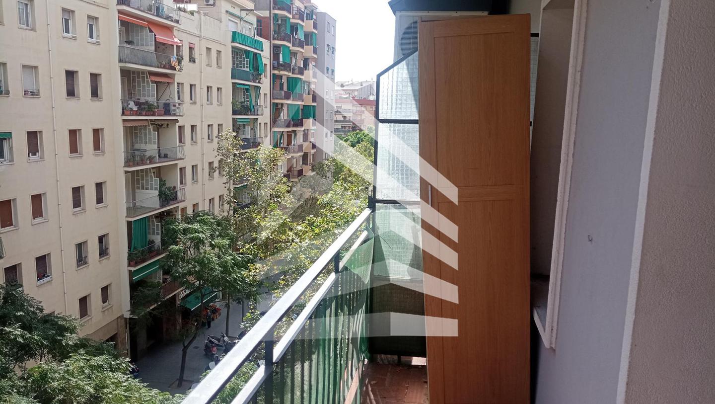 pisos en barcelona · navas 306000€