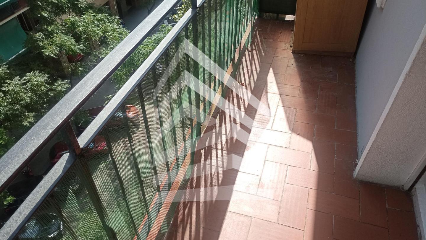 pisos en barcelona · navas 306000€