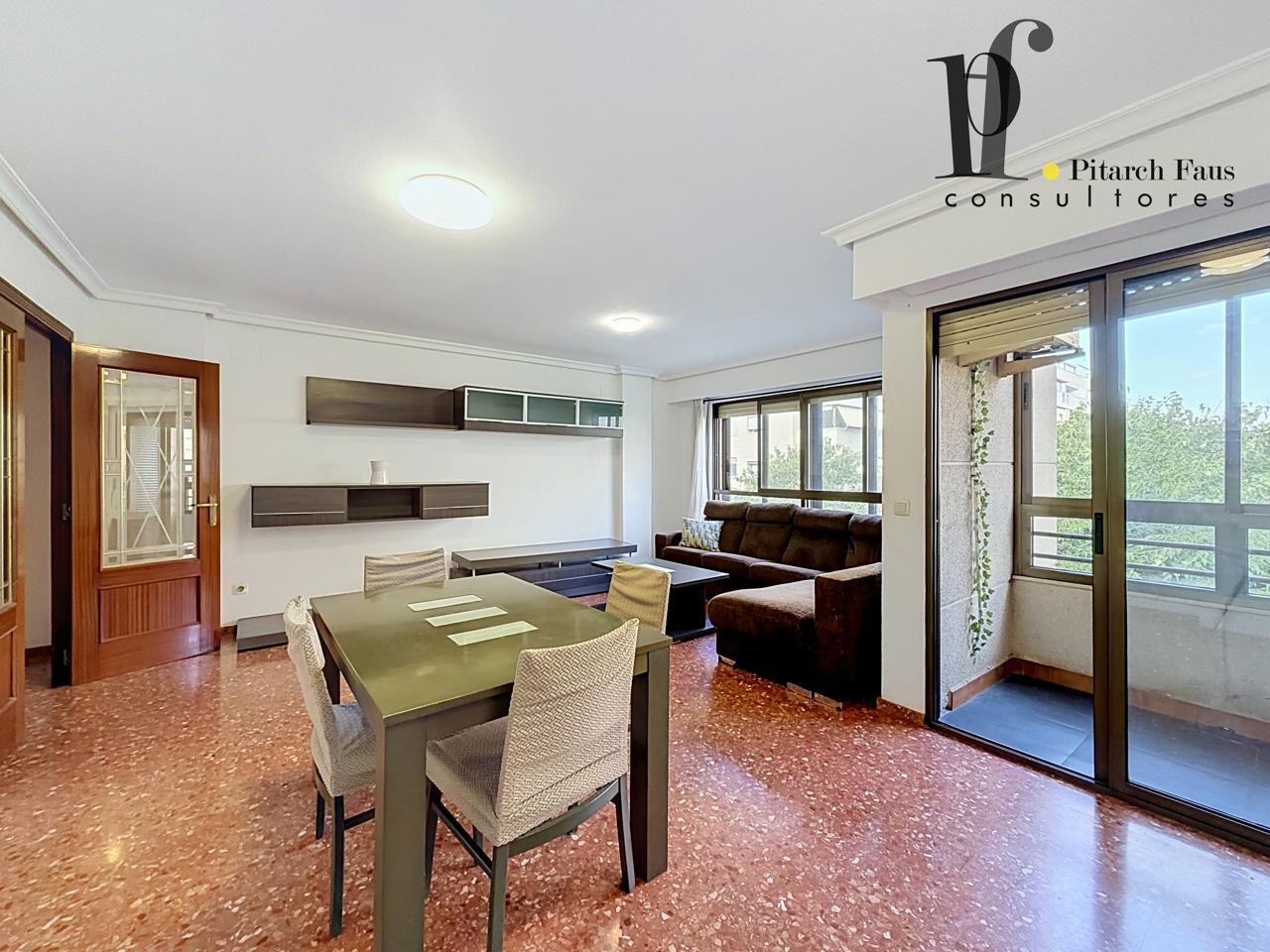 Piso en Plaça de les Corts Valencianes, Aldaia, Valencia de 110 m2