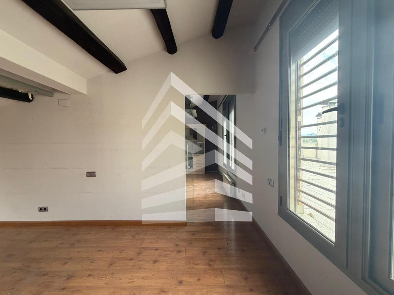 atico en manresa · placa-de-fius-i-pala-08241 188000€