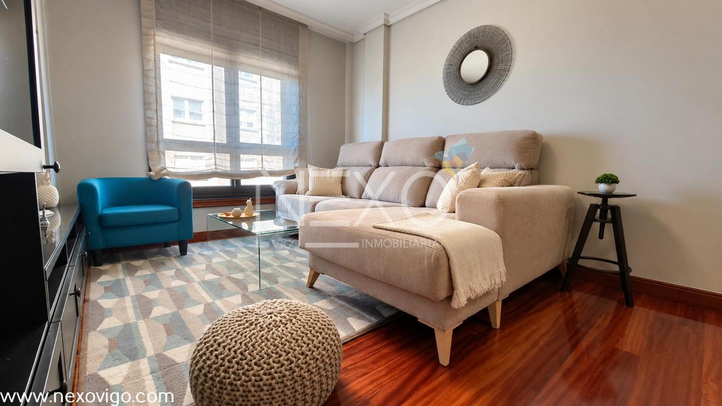 Piso en Rúa Montecelo Alto 64, Vigo, Pontevedra de 77 m2
