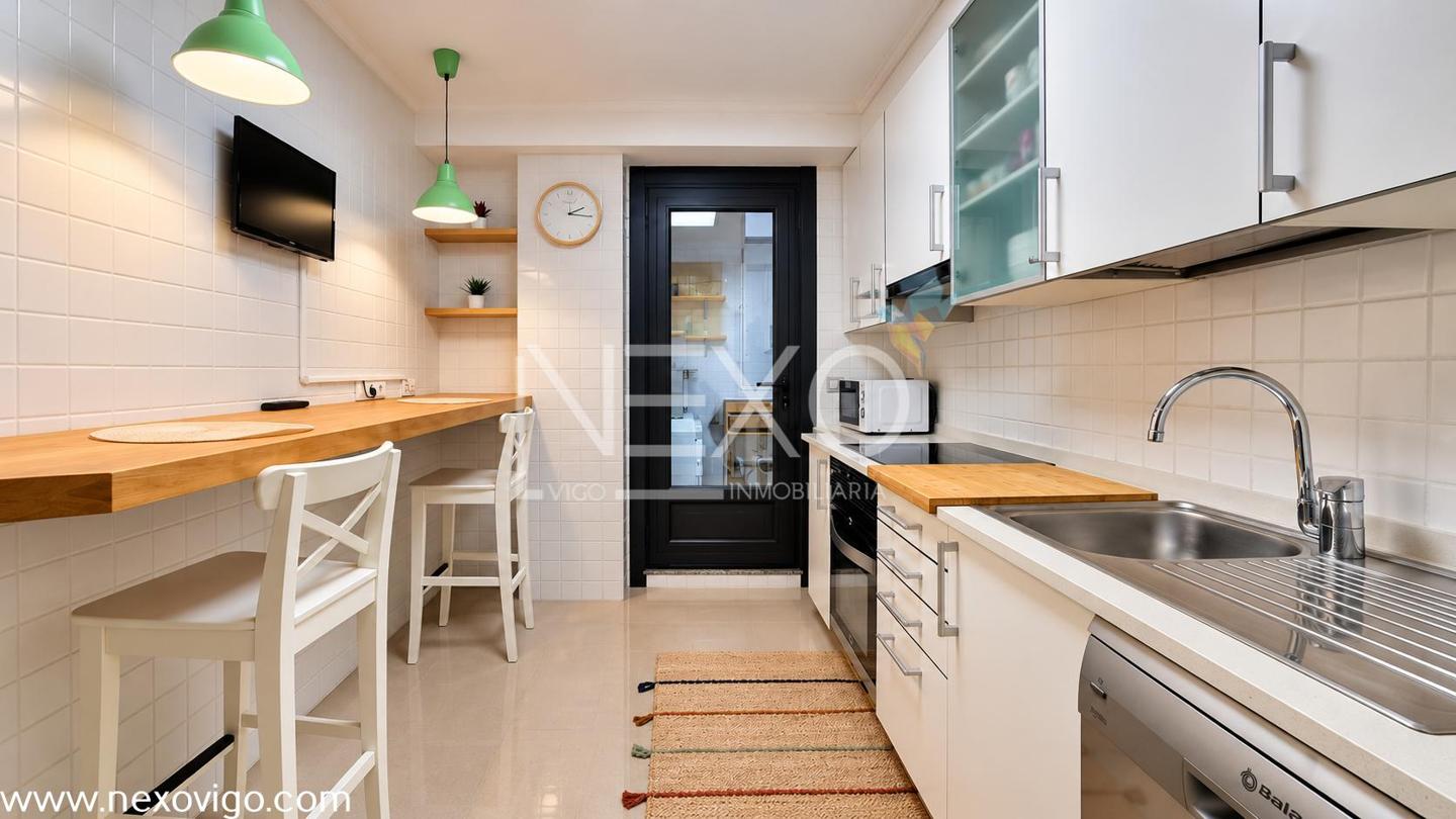 Piso en Rúa Montecelo Alto 64, Vigo, Pontevedra de 77 m2