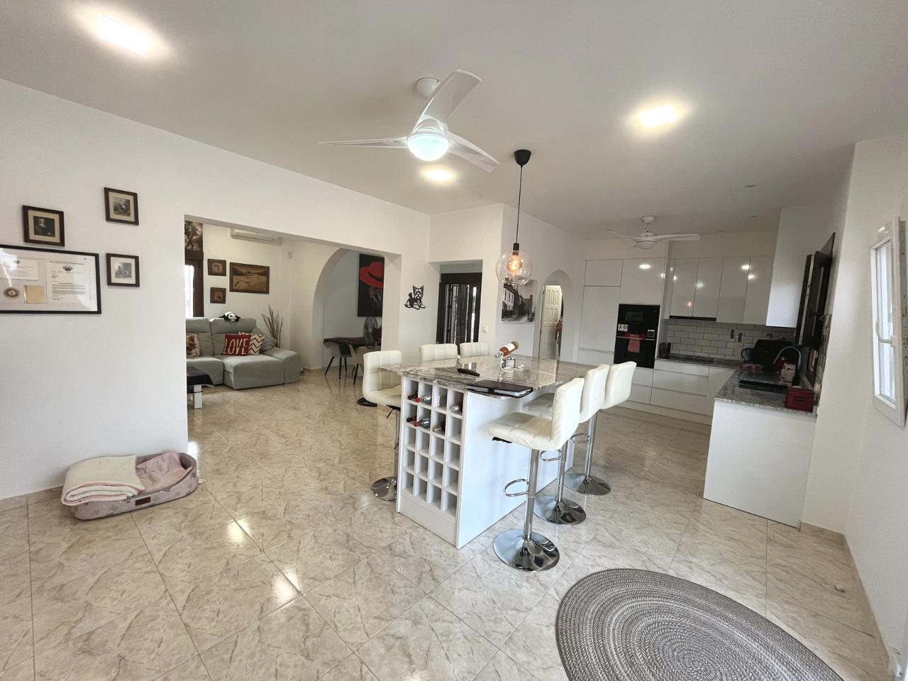 Casa / chalet en Daya Vieja, Daya Vieja, Alicante / Costa Blanca de 261 m2
