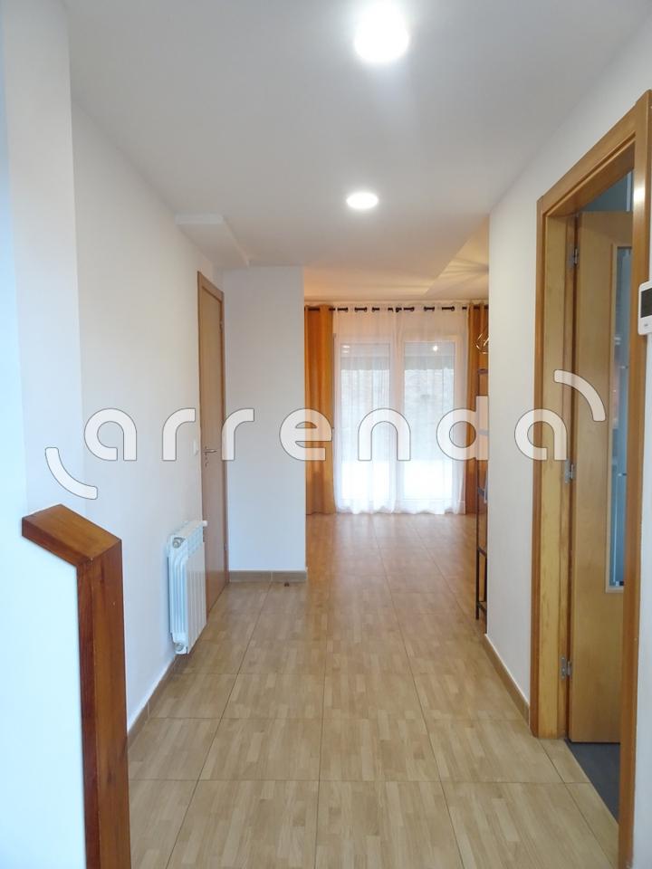 Vista 5 de 32 de la Casa / chalet en alquiler en Lloreda – Ref. ARS2830